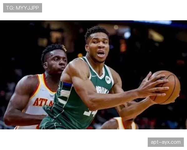 特雷·杨突破创造机会效率领先队友 拉开球队进攻空间